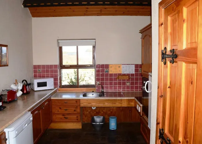 Creevy Cottages Дом отдыха *